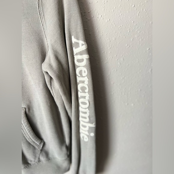 Abercrombie & Fitch Women's size S
Full Zip Hoodie Soft Collection Pullover - Picture 6 of 8